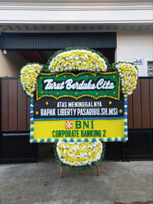Papan Bunga Duka di Girijati